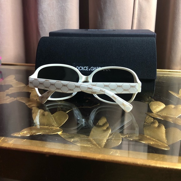 Vintage Dolce and Gabbana Sunglasses - Picture 2 of 6